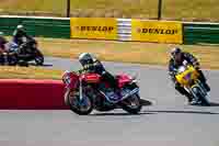 Vintage-motorcycle-club;eventdigitalimages;mallory-park;mallory-park-trackday-photographs;no-limits-trackdays;peter-wileman-photography;trackday-digital-images;trackday-photos;vmcc-festival-1000-bikes-photographs